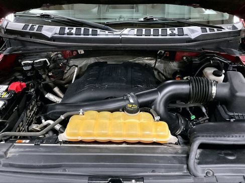 Used 2016 Ford F150 XLT w/ Equipment Group 302A Luxury AWD/4WD image 10
