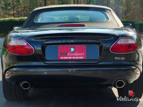 Used 2003 Jaguar XK8 Convertible image 15