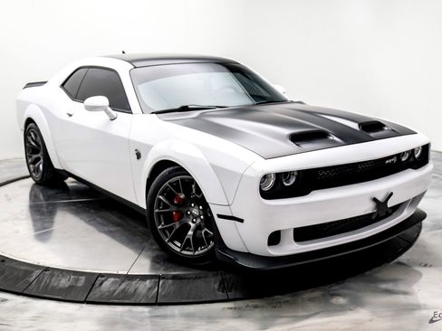 Used 2021 Dodge Challenger SRT Hellcat Redeye image 26