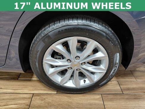 Certified 2025 Chevrolet Malibu LT image 10