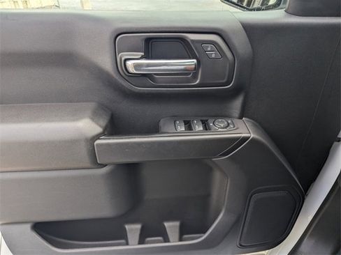 Used 2023 Chevrolet Silverado 1500 Custom image 25