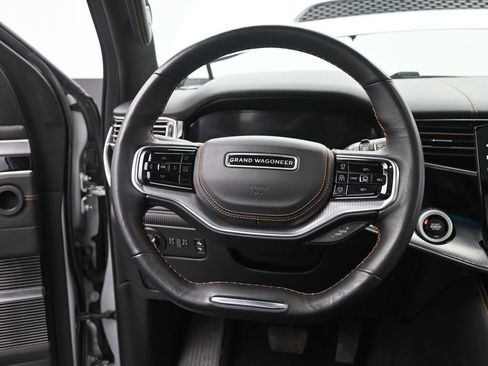 Used 2023 Jeep Grand Wagoneer Series III image 29