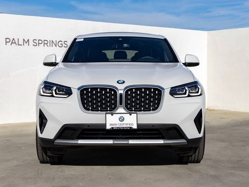 Certified 2025 BMW X4 xDrive30i image 4