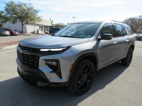 Used 2024 Chevrolet Traverse RS w/ LPO, Floor Liner Package image 3