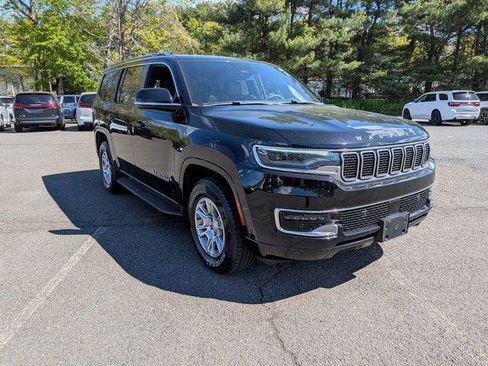 Certified 2024 Jeep Wagoneer 4WD image 3
