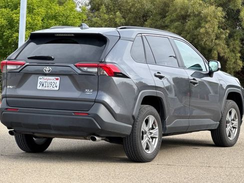 Certified 2025 Toyota RAV4 XLE w/ Convenience Package AWD/4WD image 4