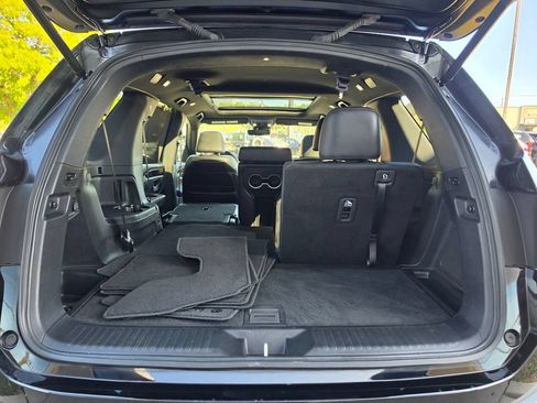 Used 2025 Honda Pilot Black Edition image 16