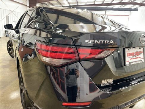 Used 2025 Nissan Sentra SV FWD image 24