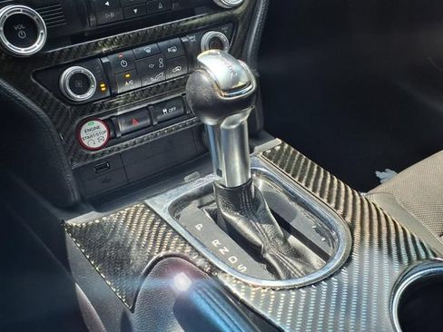 Used 2015 Ford Mustang Coupe RWD image 16