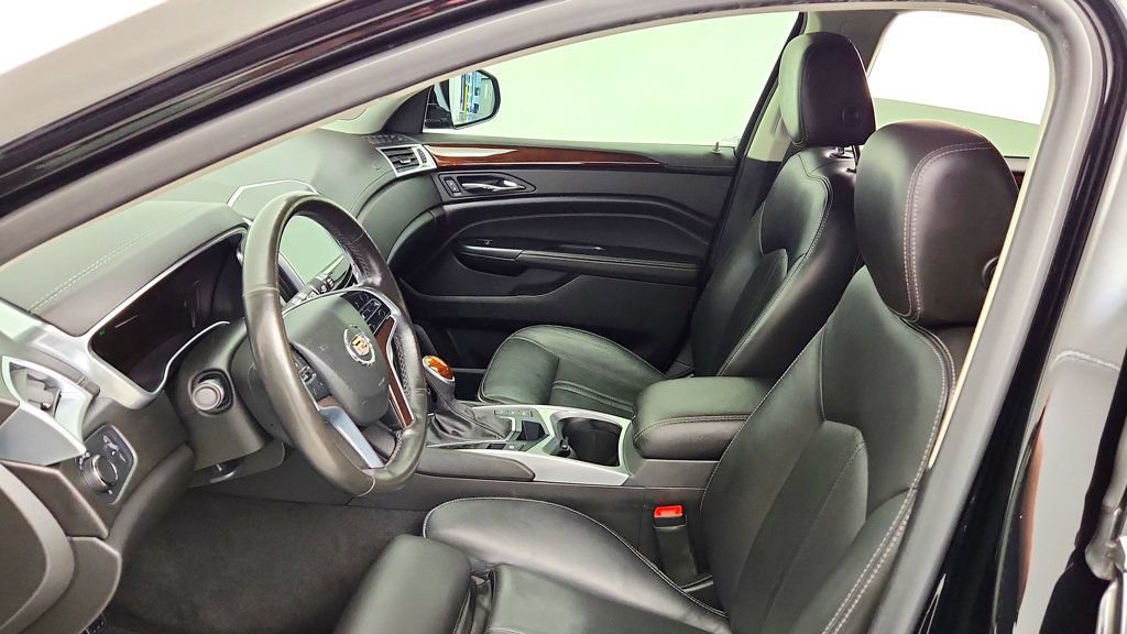 Used 2015 Cadillac SRX Luxury w/ Driver Awareness Package FWD image 19