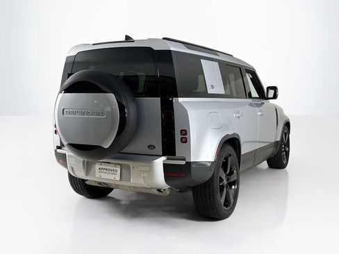 Used 2023 Land Rover Defender 110 SE AWD/4WD image 5