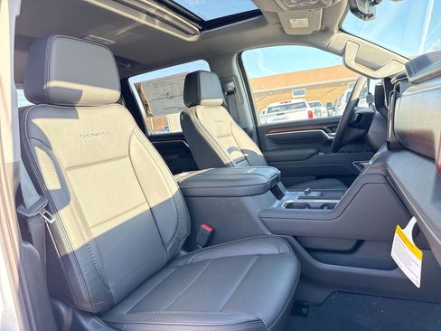 New 2026 GMC Sierra 2500 Denali w/ Denali Reserve Package image 20