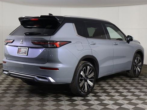 New 2026 Mitsubishi Outlander SEL image 14