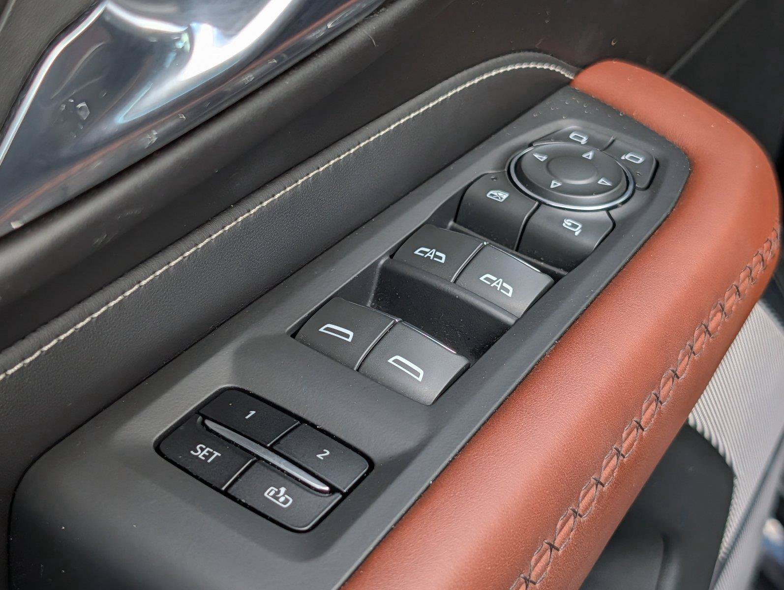 Certified 2023 GMC Yukon XL Denali Ultimate AWD/4WD image 15