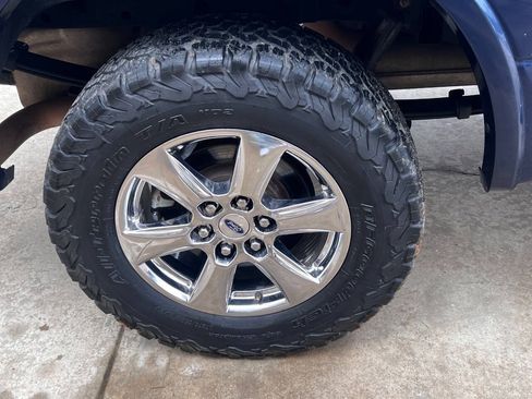 Used 2019 Ford F150 Lariat w/ Equipment Group 502A Luxury AWD/4WD image 10