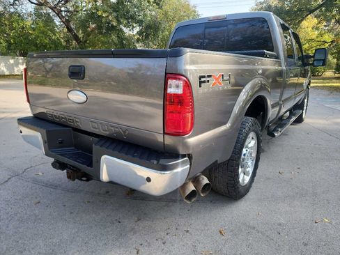 Used 2011 Ford F250 Lariat w/ Lariat Interior Pkg image 8
