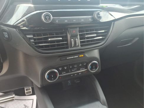 Used 2023 Ford Escape ST-Line w/ Cold Weather Package FWD image 19