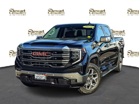 Used 2023 GMC Sierra 1500 SLT w/ SLT Premium Plus Package image 1