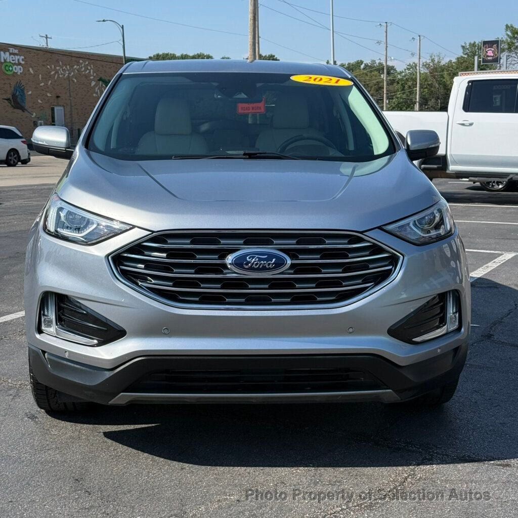 Used 2021 Ford Edge Titanium w/ Cargo Accessory Package FWD image 5