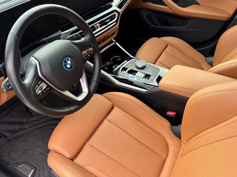 Certified 2023 BMW i4 eDrive35 w/ Premium Package image 4