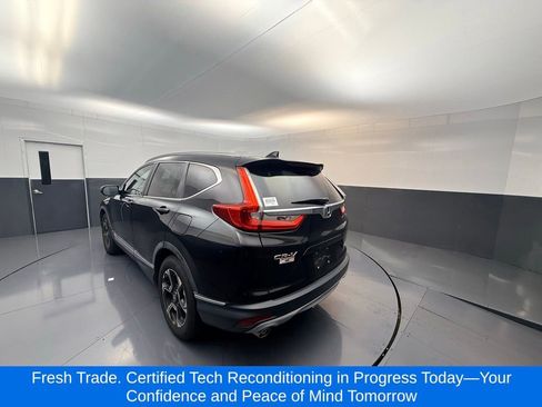 Used 2019 Honda CR-V Touring image 3