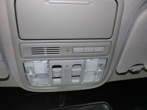 Used 2012 Honda Odyssey EX-L image 22