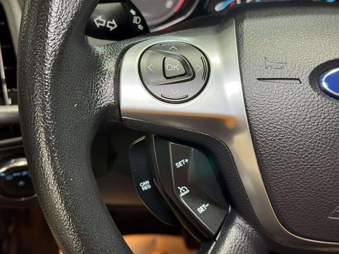 Used 2013 Ford Focus SE w/ SE Winter Pkg FWD image 11