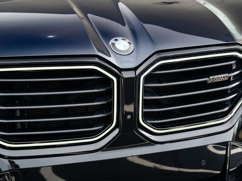 Used 2023 BMW XM AWD/4WD image 6