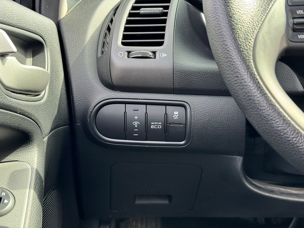 Used 2014 Kia Forte LX FWD image 30
