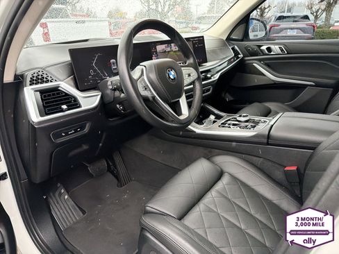 Used 2024 BMW X7 xDrive40i w/ Executive Package image 10