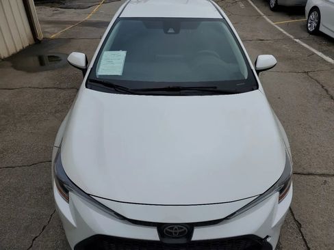 Used 2020 Toyota Corolla LE image 19