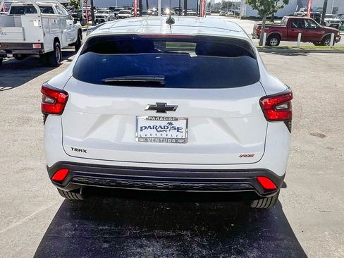 Used 2024 Chevrolet Trax RS w/ Driver Confidence Package image 8