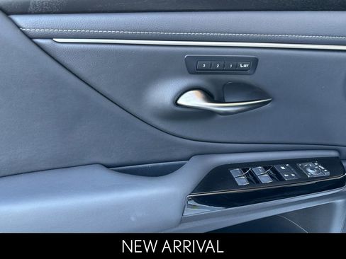 Certified 2024 Lexus ES 350 350 w/ Premium Package image 12