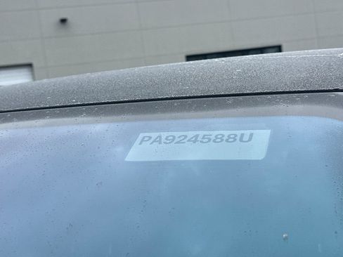 Used 2023 Mercedes-Benz GLE 450 4MATIC image 3