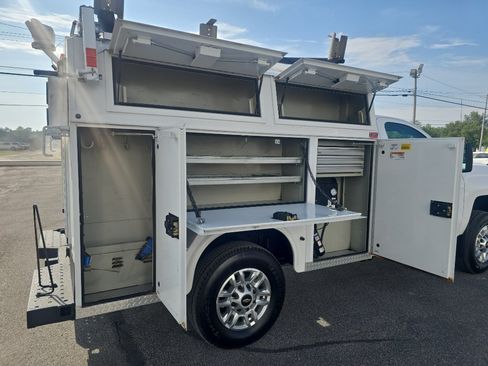 Used 2015 Chevrolet Silverado 3500 W/T RWD image 13