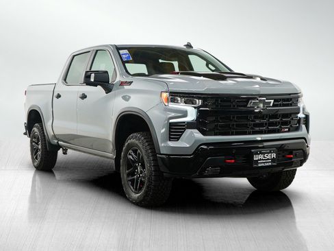 Used 2024 Chevrolet Silverado 1500 LT Trail Boss w/ LT Trail Boss Premium Package AWD/4WD image 8