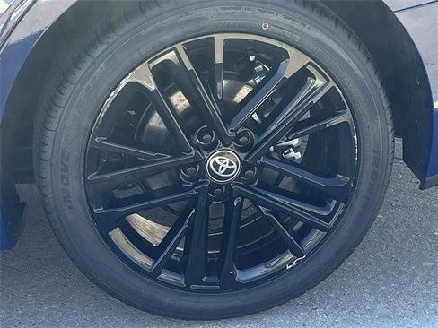 Used 2025 Toyota Camry SE image 10
