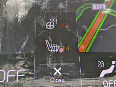 Certified 2022 Volvo XC90 T6 Momentum image 29