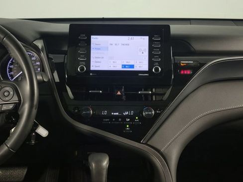 Used 2023 Toyota Camry SE FWD image 22