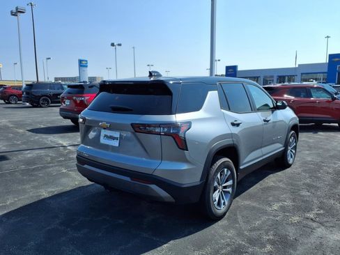 New 2026 Chevrolet Equinox LT image 3
