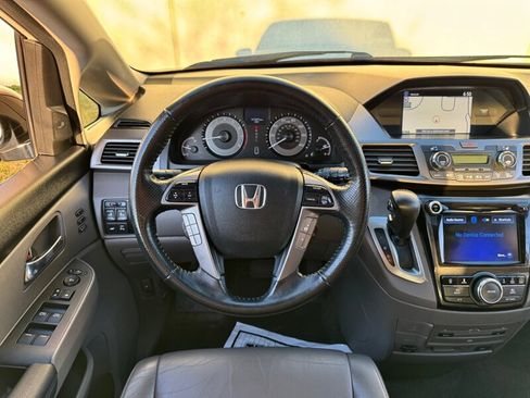 Used 2015 Honda Odyssey Touring Elite image 14