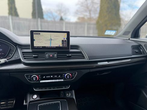 Used 2019 Audi SQ5 Prestige w/ Prestige Package image 27