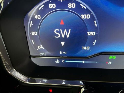 Used 2024 Chevrolet Silverado 1500 LTZ image 12