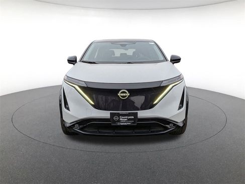 Used 2023 Nissan Ariya FWD image 2