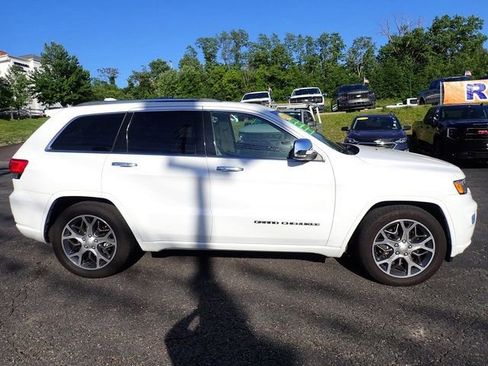 Used 2021 Jeep Grand Cherokee Overland AWD/4WD image 7