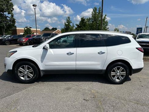 Used 2016 Chevrolet Traverse LT image 8
