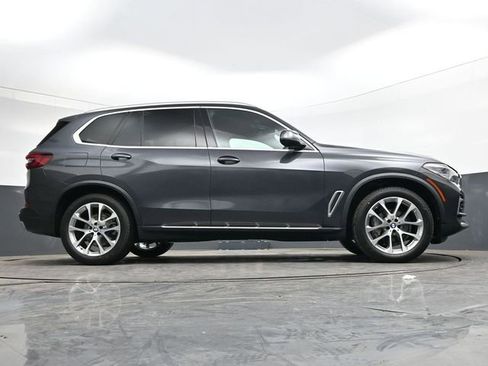 Used 2021 BMW X5 xDrive40i w/ Premium Package 2 image 29