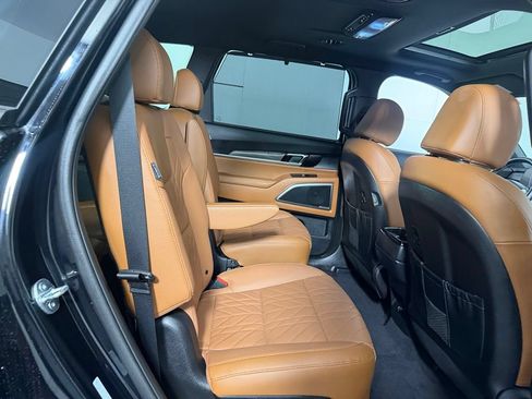 Used 2025 Kia Telluride EX X-Line AWD/4WD image 29