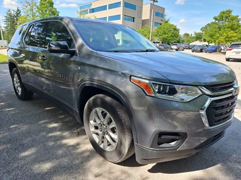 Used 2021 Chevrolet Traverse LS w/ LPO, Floor Liner Package AWD/4WD image 2