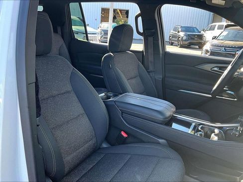 Used 2024 Chevrolet Traverse LS image 30